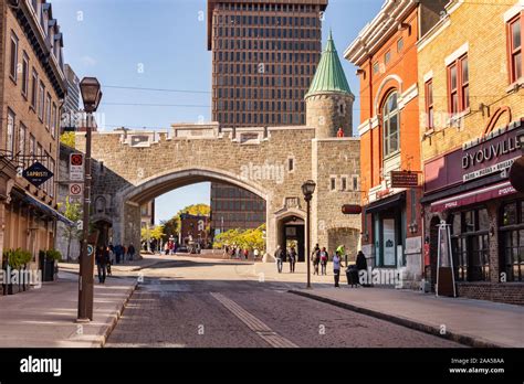 the ramparts and gates quebec city|Porte Saint.